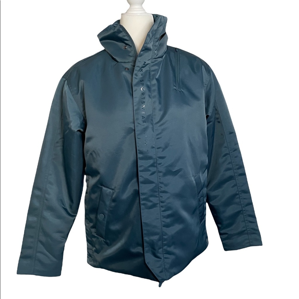 Nike women’s synthetic filled puffer parka jacket in teal, XS, never worn